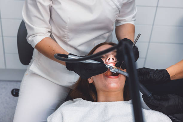 Best Emergency Dental Care for Broken or Chipped Teeth in Mchenry, IL
